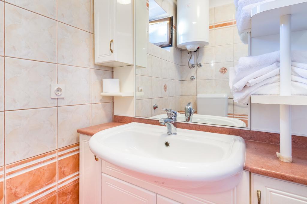 מאלינסקה Apartment Manzoni מראה חיצוני תמונה